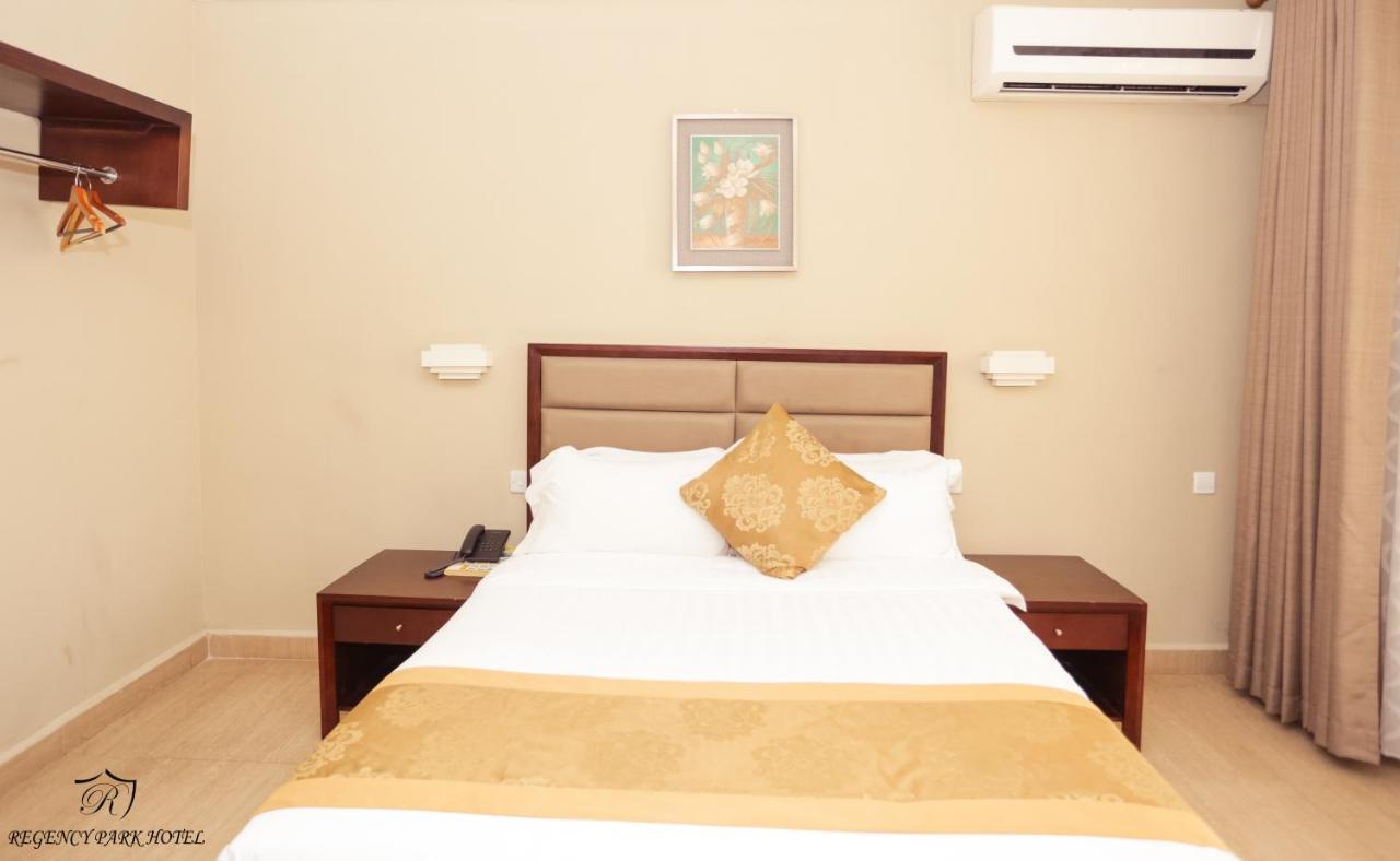 Regency Park Hotel Dar es Salaam Exterior foto